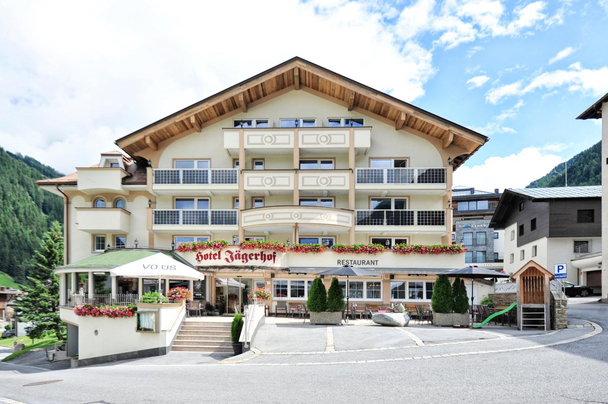Hotel Jaegerhof Ischgl Bagian luar foto