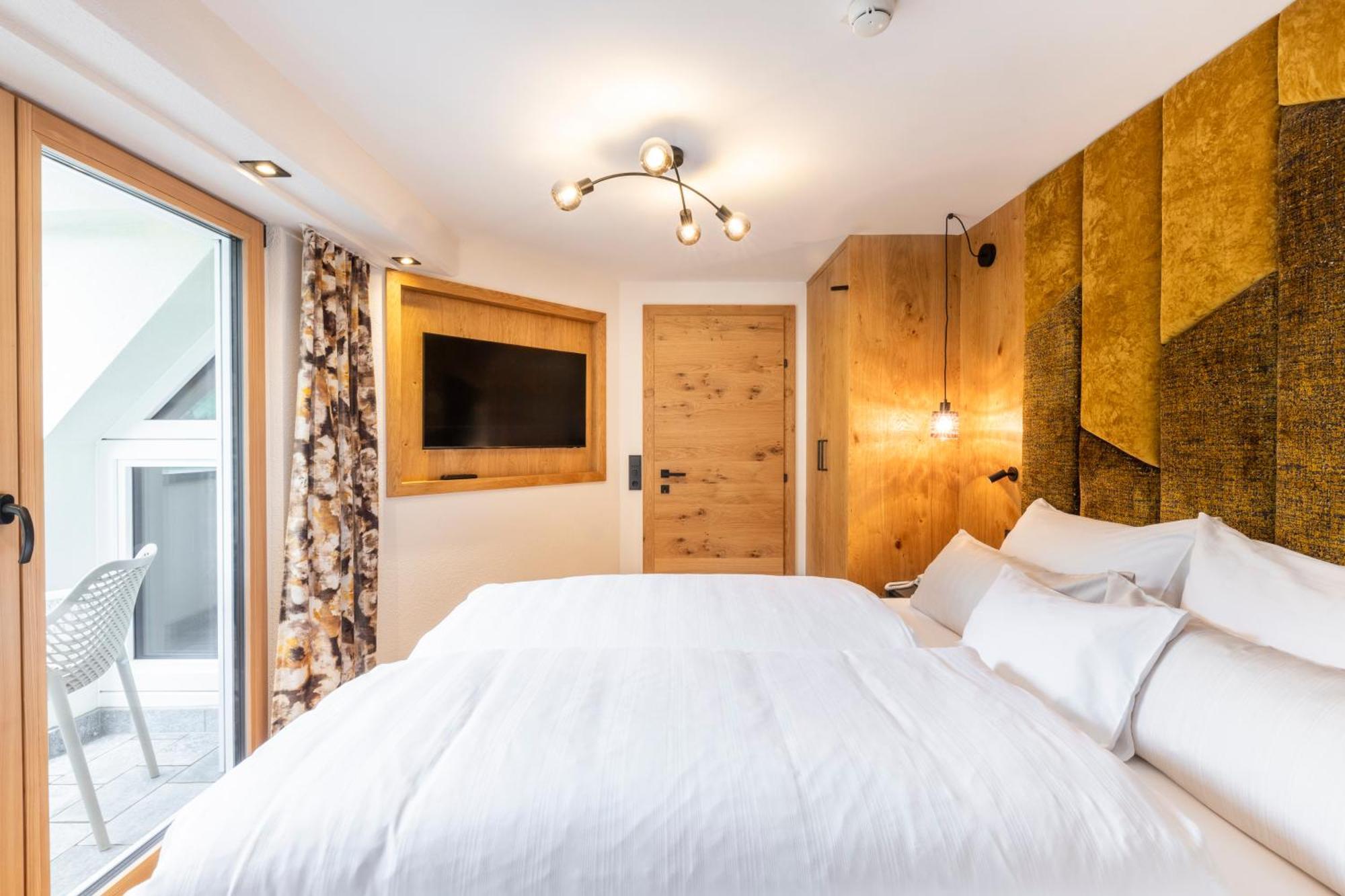 Hotel Jaegerhof Ischgl Bagian luar foto