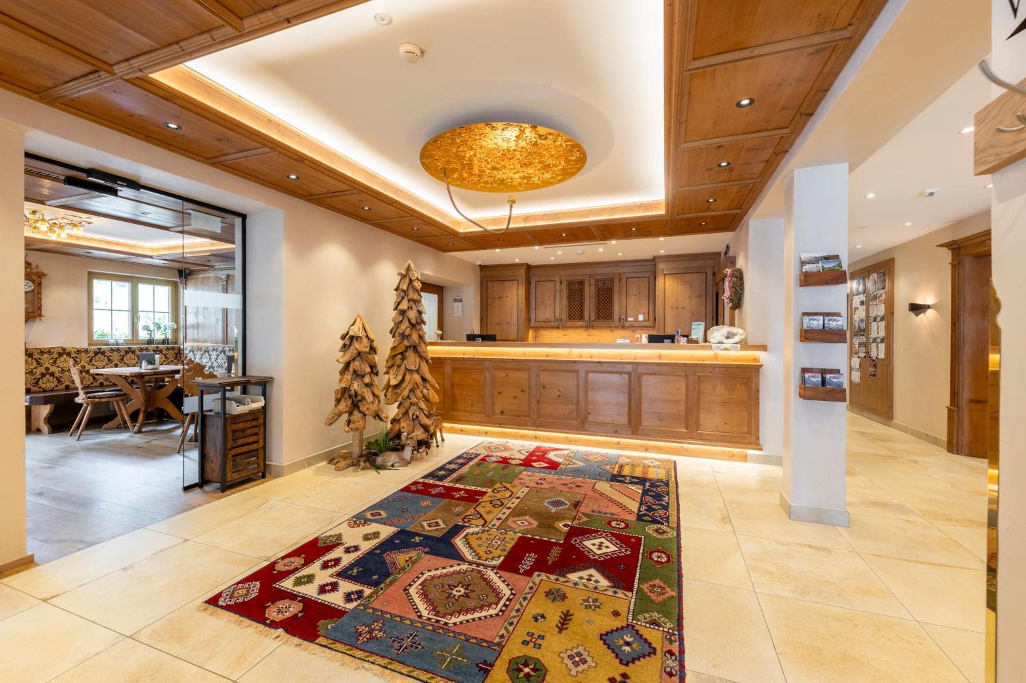 Hotel Jaegerhof Ischgl Bagian luar foto