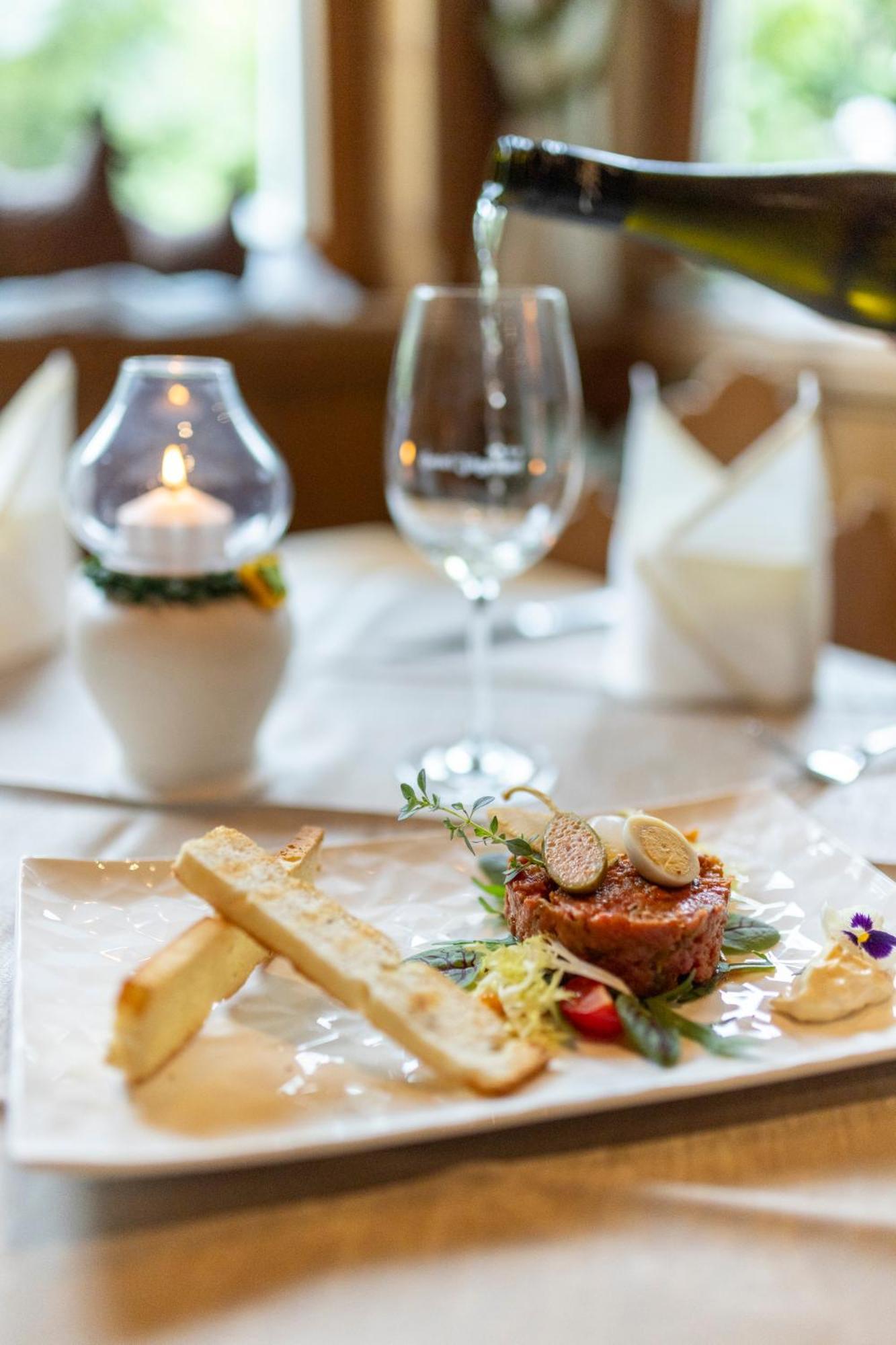 Hotel Jaegerhof Ischgl Bagian luar foto