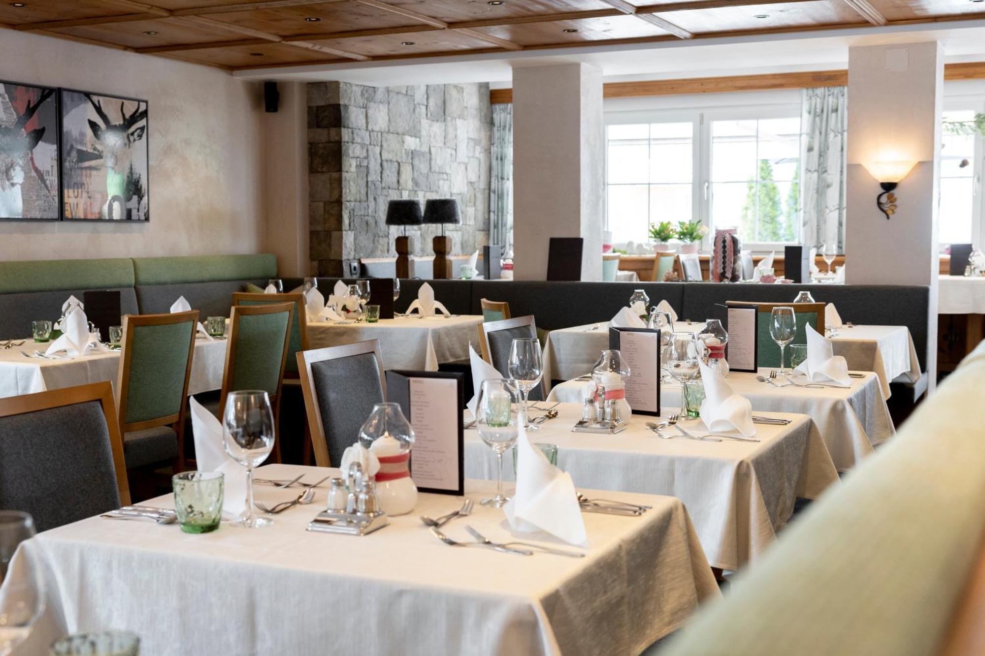 Hotel Jaegerhof Ischgl Bagian luar foto